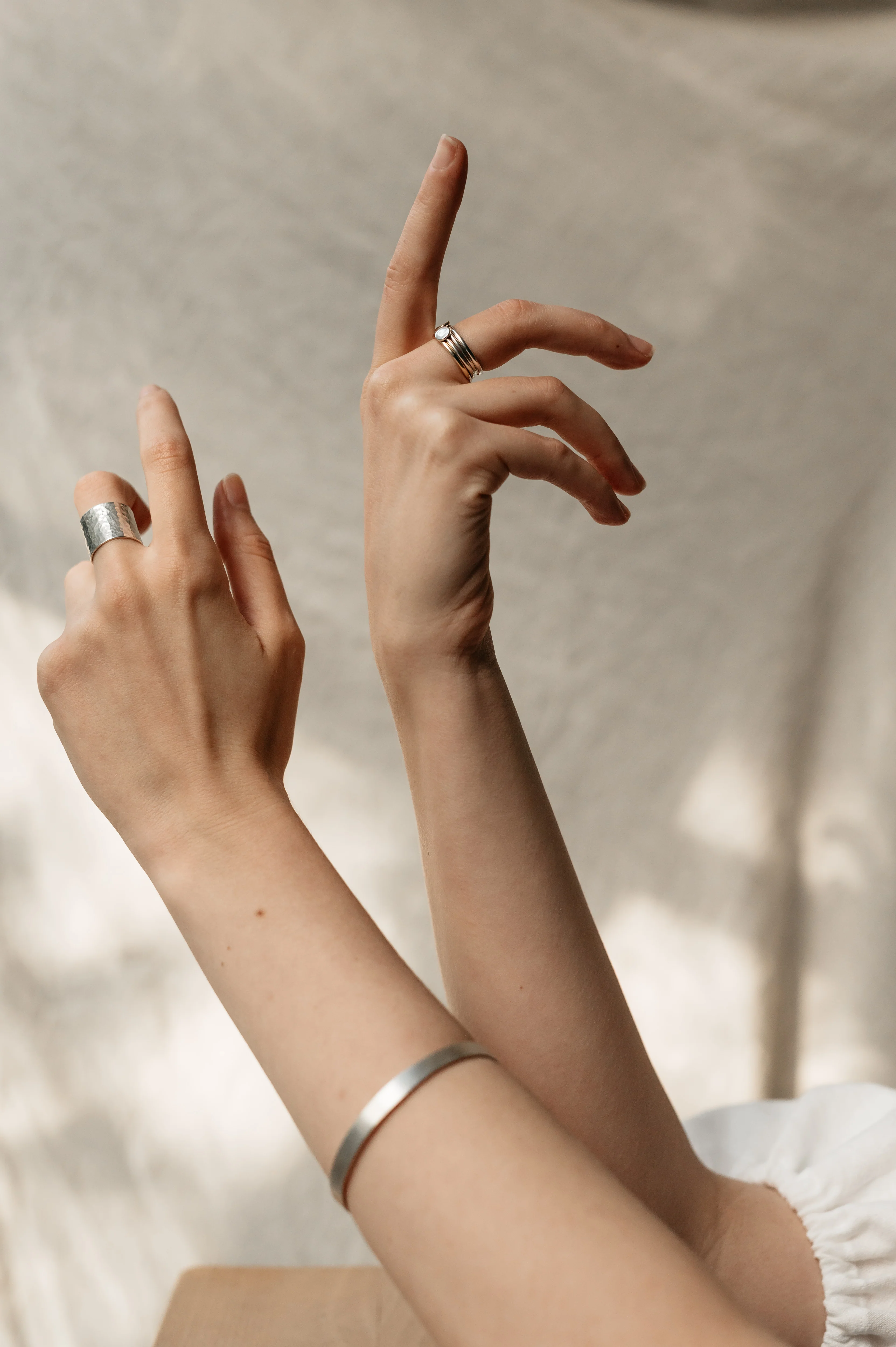 Silver Hammered Statement Gap Ring - Image 3