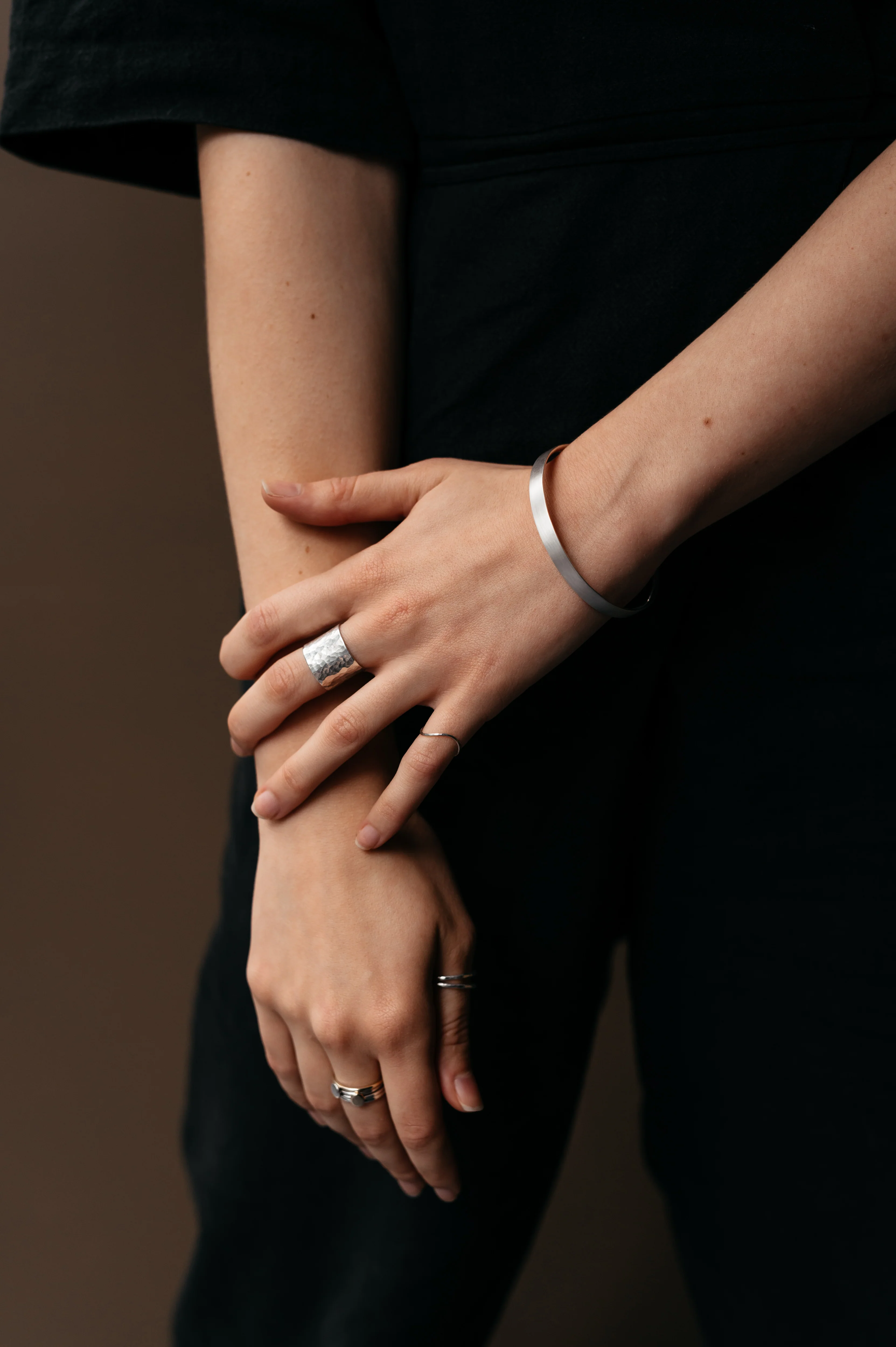 Silver Hammered Statement Gap Ring - Image 5